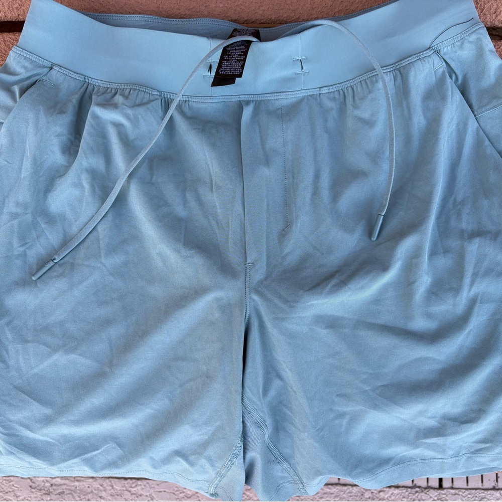 Lululemon T.H.E. Short *Nulux Liner 7"